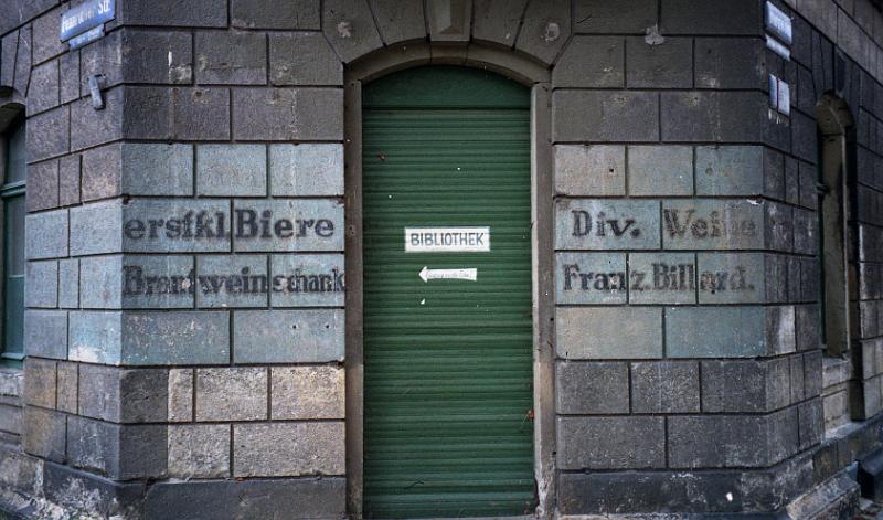 Dresden-Löbtau,_Burgker_Str.-Ecke_Pennricher_Str.,_21.10.1999.jpg